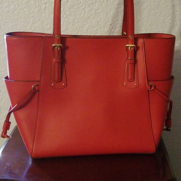 Bag - Picture 2 of 2